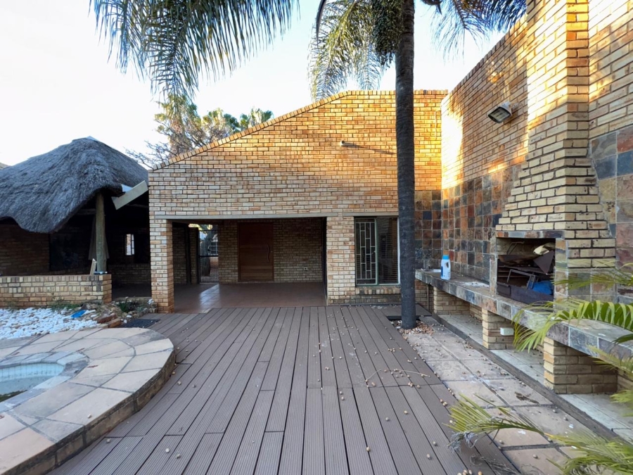3 Bedroom Property for Sale in Safari Gardens North West